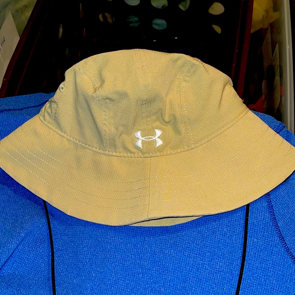 Unisex Under Armour Bucket Fishing Hat NWT